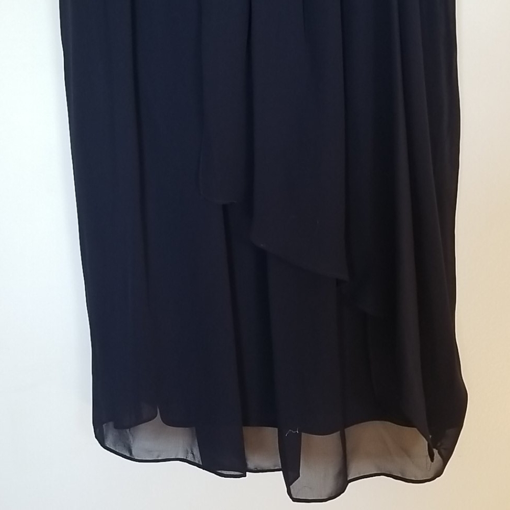 Dress - Picture 2 of 8